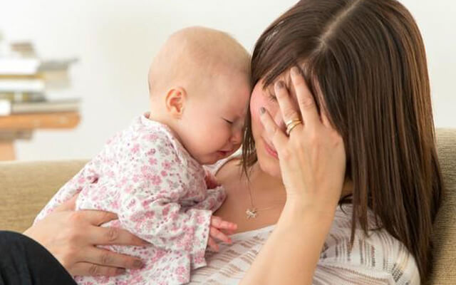 Mẹ mất sữa thường stress kéo dài dẫn đến mất hẳn