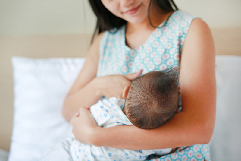 Những dấu hiệu sữa mẹ về bạn cần biết sau khi sinh con