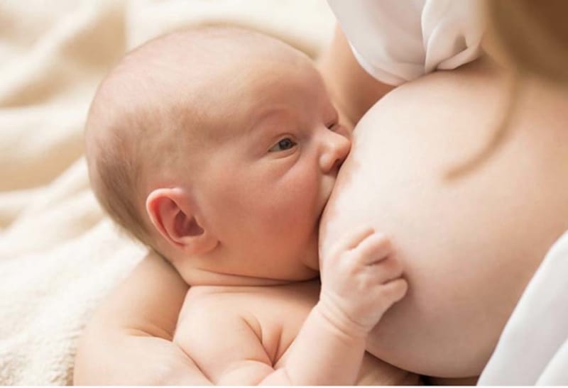 Làm thế nào để giảm căng tức sữa hay cương sữa sau sinh?
