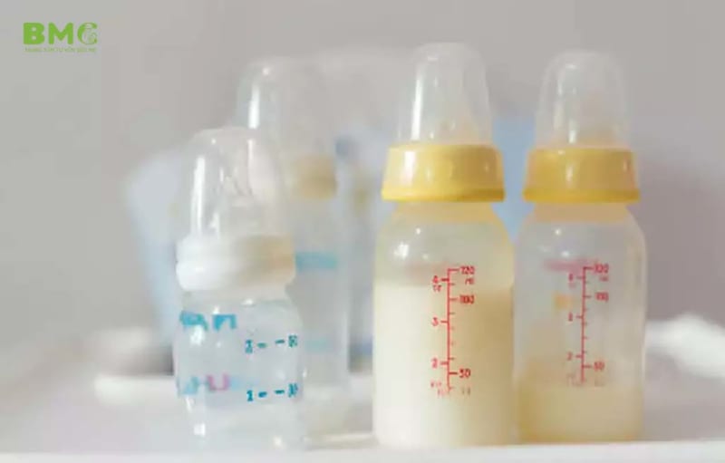 10 Công dụng đáng ngạc nhiên của sữa mẹ bên cạnh việc nuôi con bằng sữa mẹ