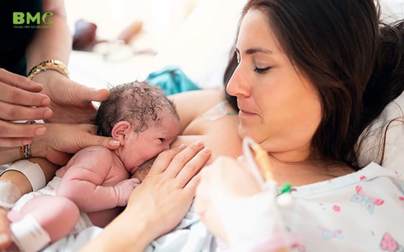 10 Lời khuyên cần thiết cần cân nhắc khi cho trẻ sơ sinh bú sữa mẹ