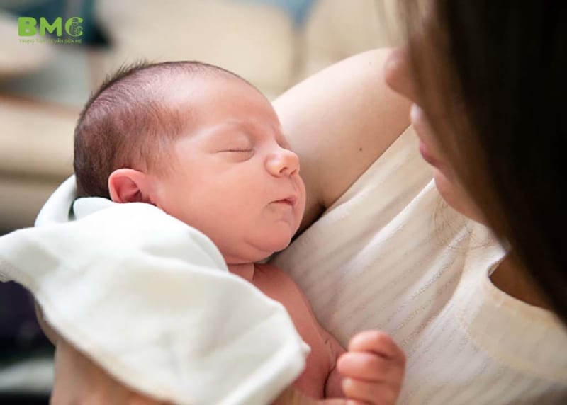 Trẻ sơ sinh cần ngủ bao nhiêu (Trẻ sơ sinh đến 12 tháng tuổi)
